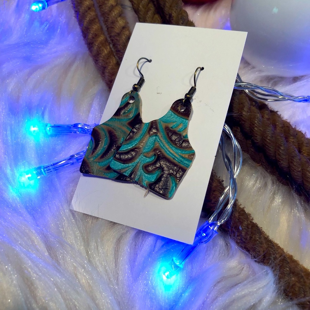🐮🖤 Cow Tag Earrings 🖤🐮